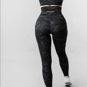 Brand new Alphalete black camo leggings